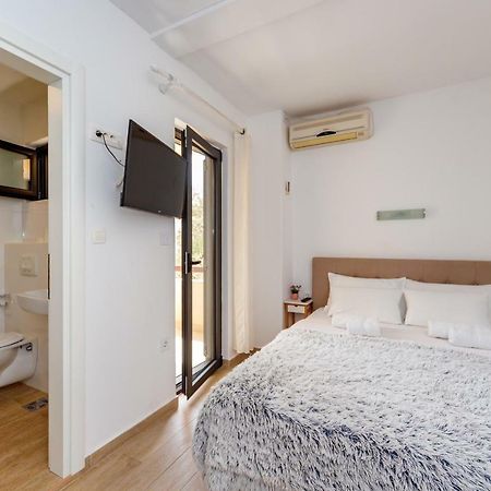 Gregovic Family Apartments Petrovac Eksteriør billede