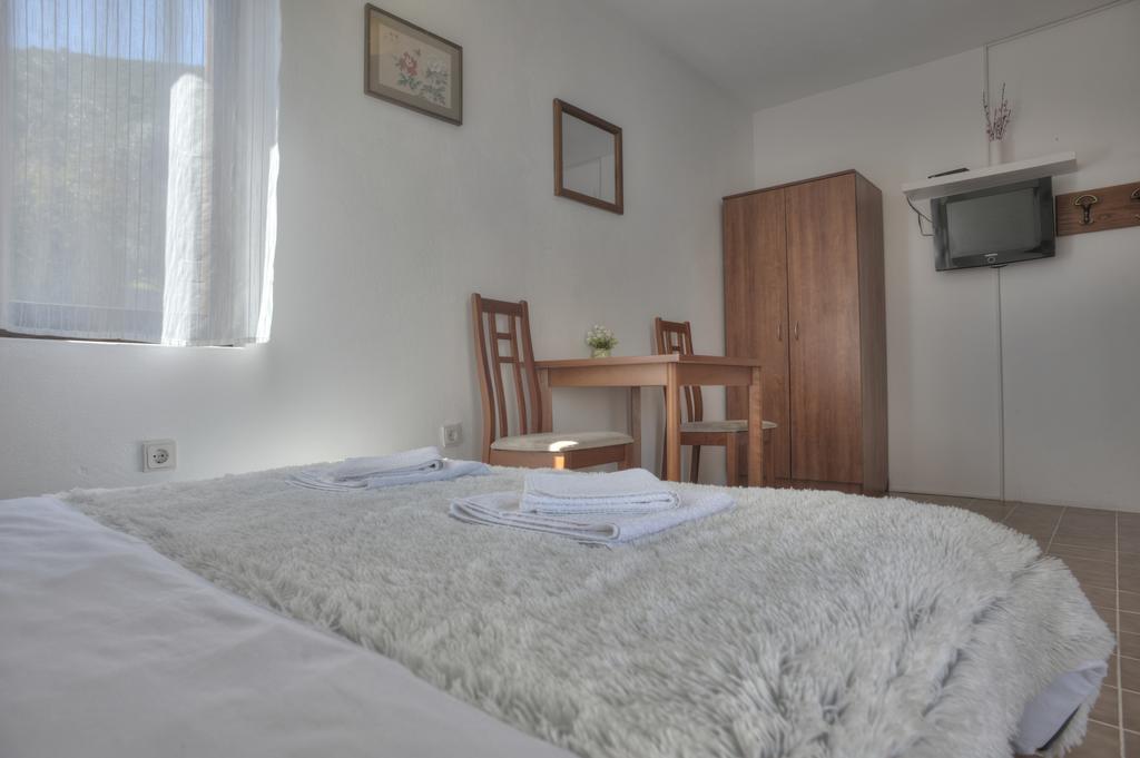 Gregovic Family Apartments Petrovac Eksteriør billede