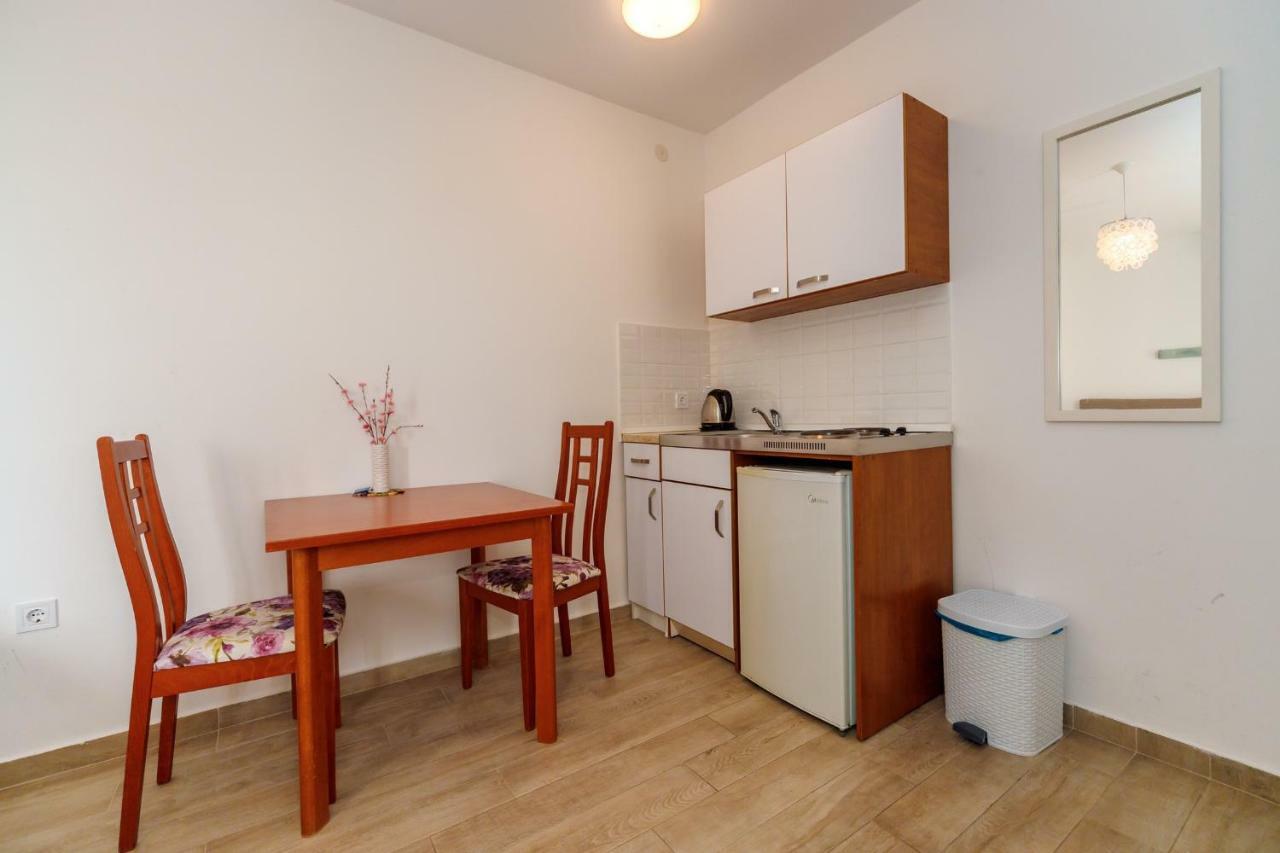 Gregovic Family Apartments Petrovac Eksteriør billede